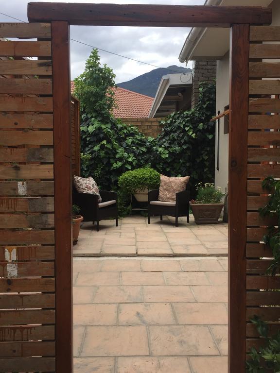 Rozenhof Guest Cottages ジョージ エクステリア 写真
